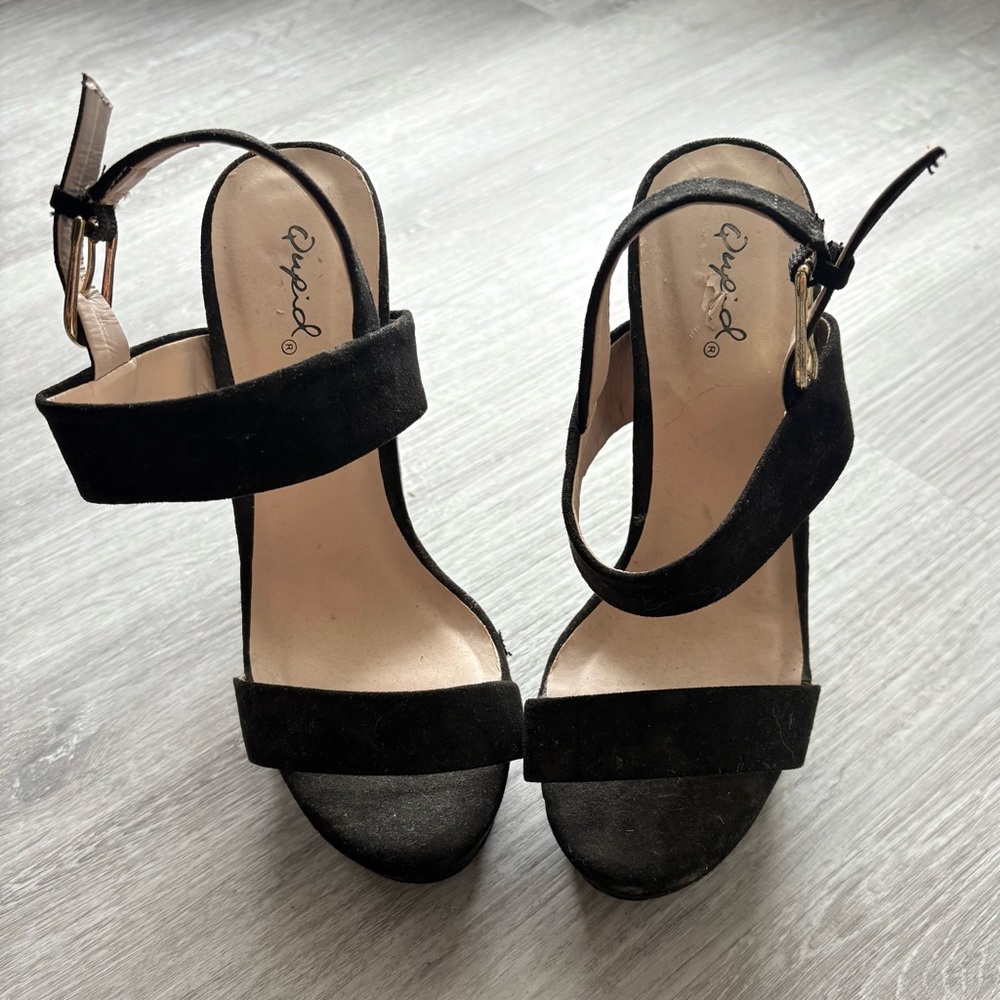 Qupid Black Suede Heels